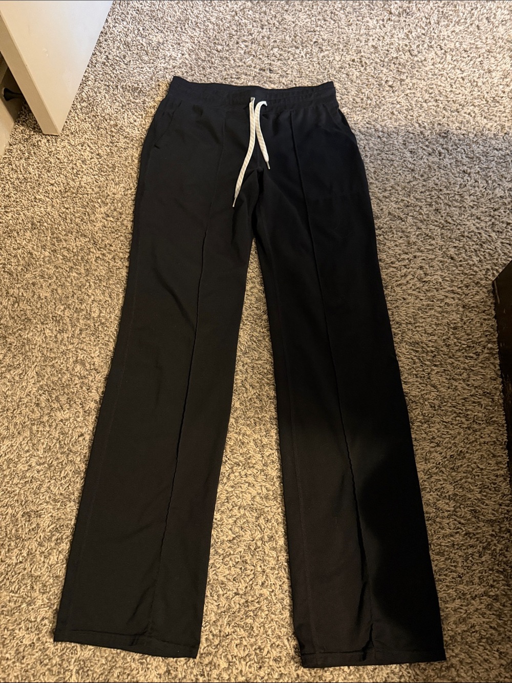 Vuori Black Straight-Leg Drawstring Joggers